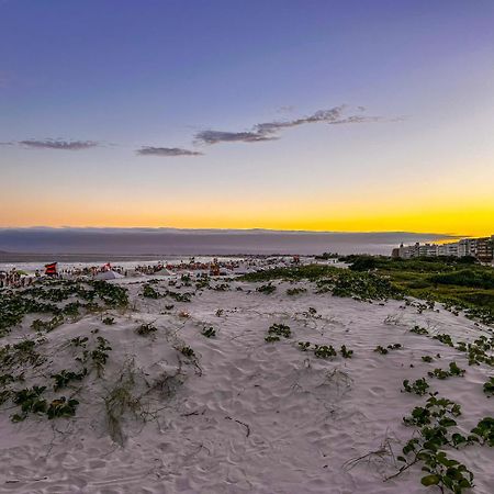 Incrivel Apto A 800M Da Praia Do Forte - Cabo Frio Exteriör bild
